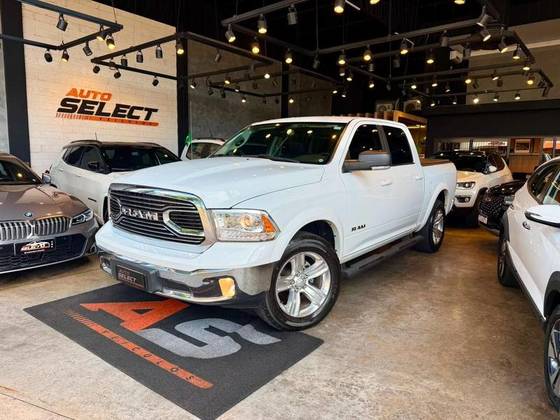 RAM CLASSIC 5.7 V8 GASOLINA LARAMIE CD 4X4 AUTOMÁTICO